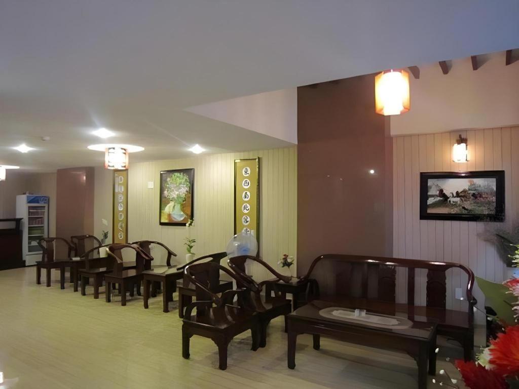 Nui Thanh Hotel Ho Chi Minh-staden Exteriör bild
