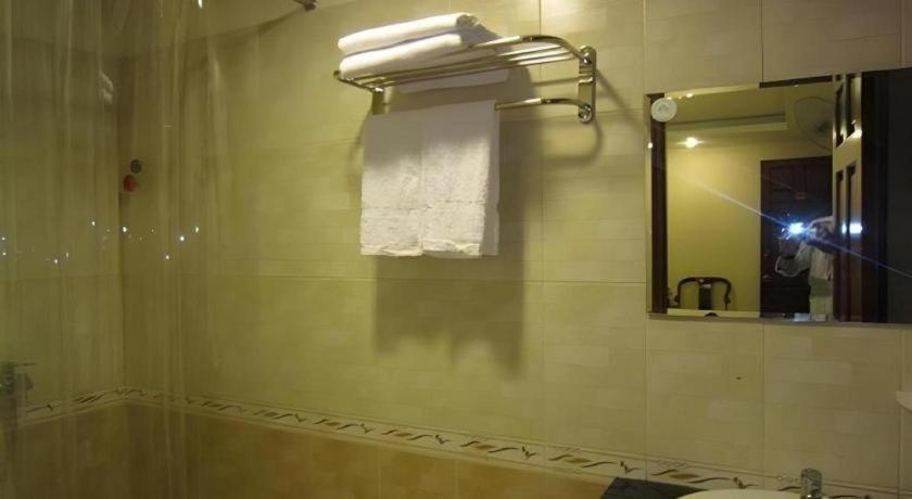 Nui Thanh Hotel Ho Chi Minh-staden Exteriör bild